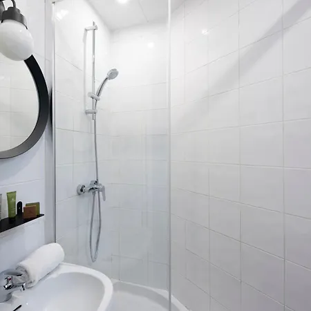 Lennon By Avalon Gare Du Nord Hotel 2*