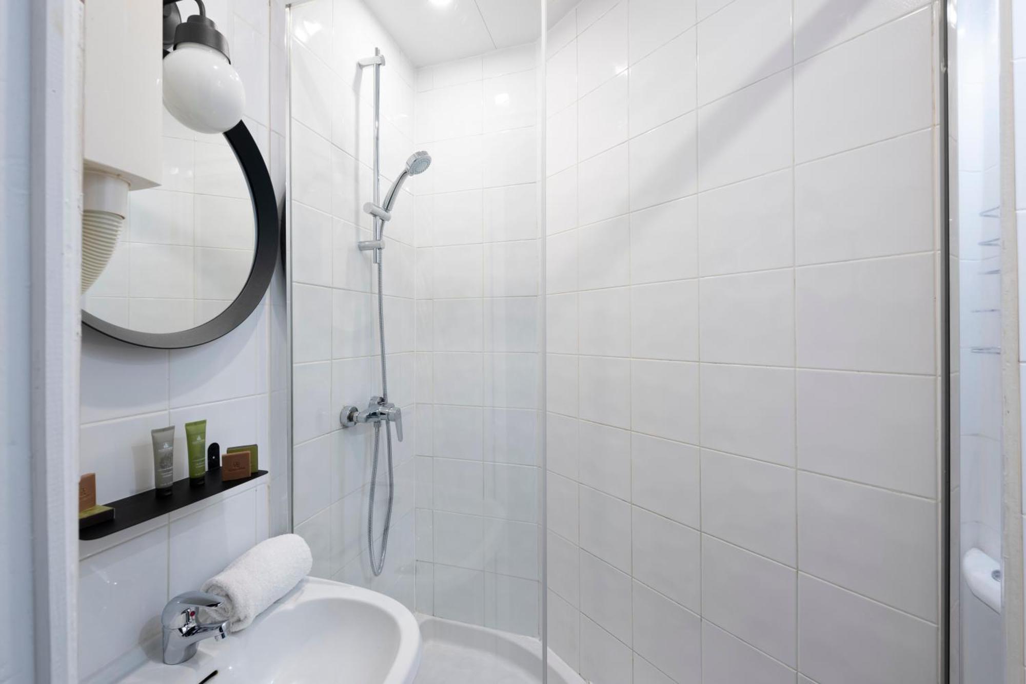 Lennon By Avalon Gare Du Nord Hotel